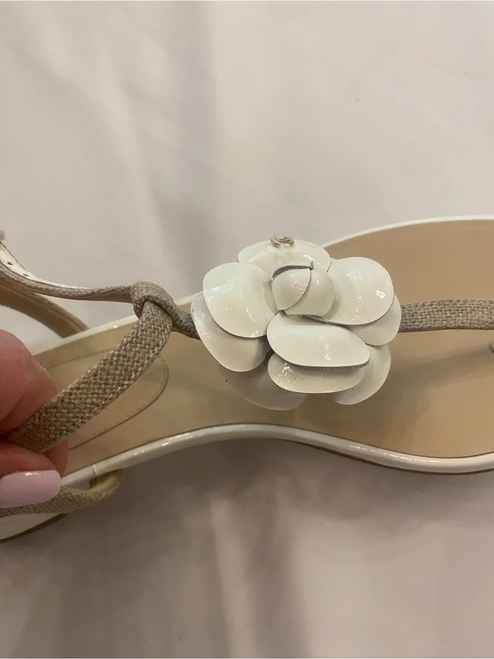 Chanel Women’s Camellia Thong Sandals Flower White Tan Size 41 with box
